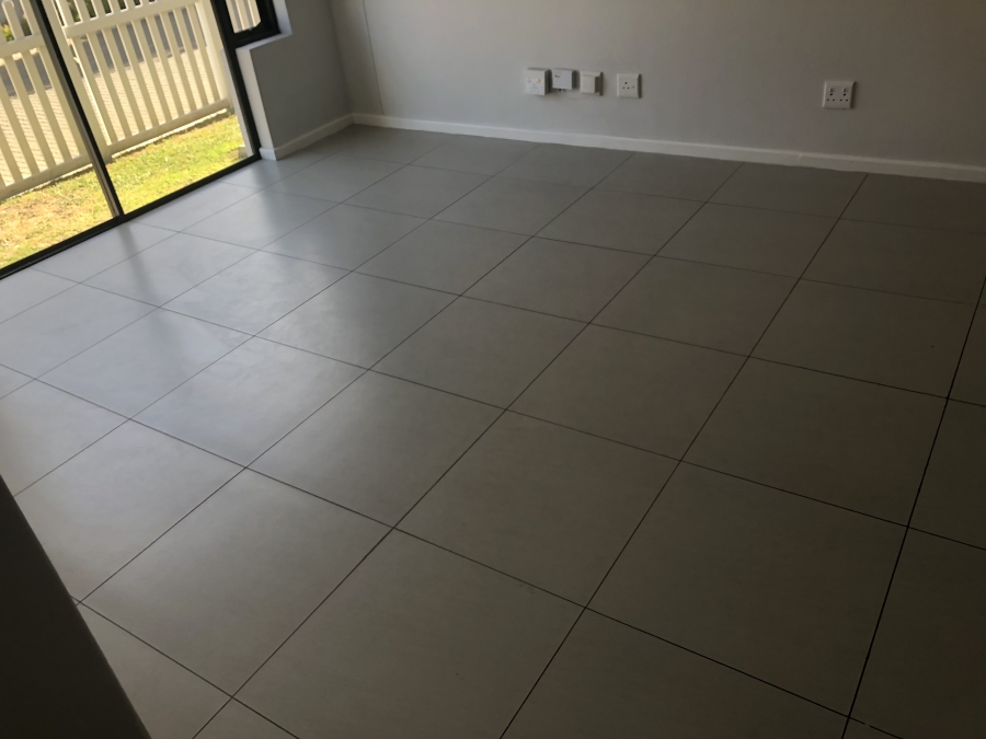 To Let 2 Bedroom Property for Rent in Parklands East Western Cape